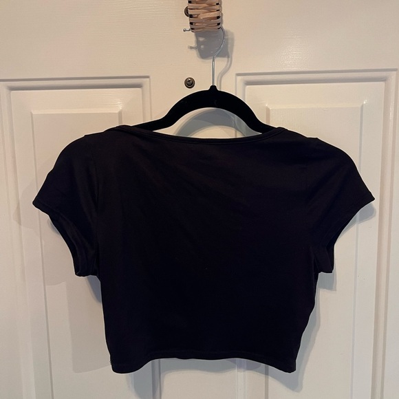 Black‎ Windsor Top - Picture 1 of 2